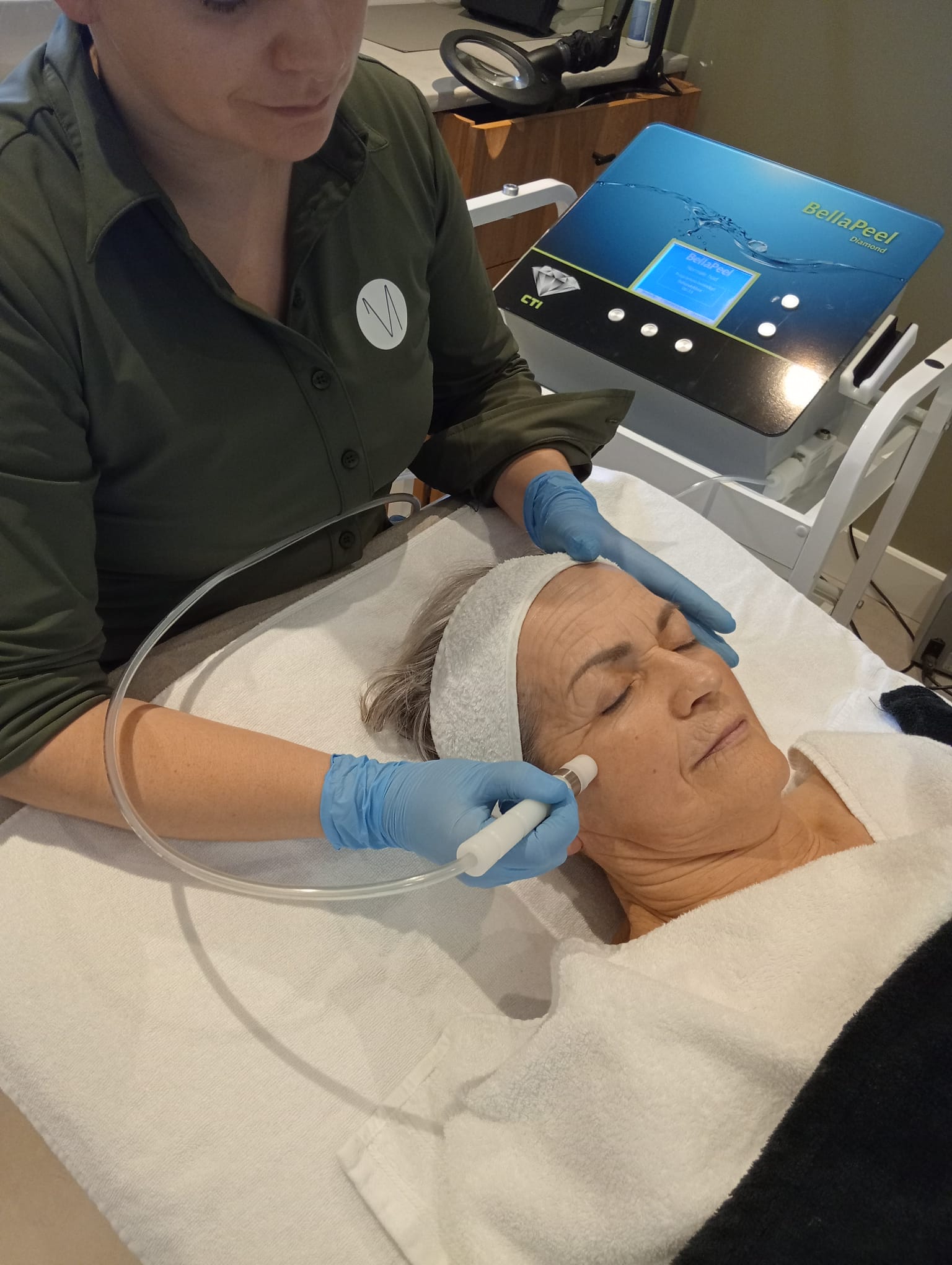 De Huyd Glow Treatment